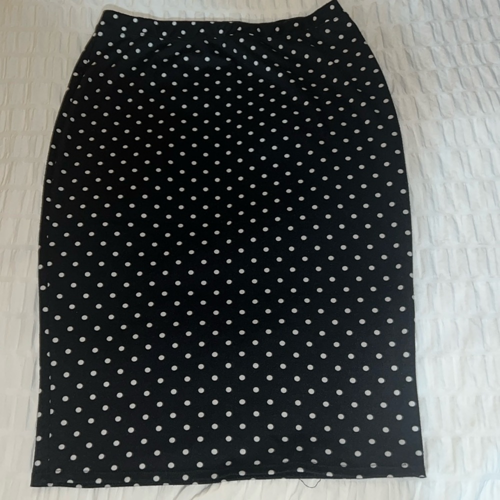 Black with white polkadot pencil skirt